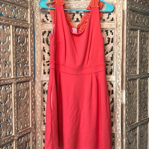 NWOT Lilly Pulitzer Dress w/ Intricate Lace Detail - Picture 2 of 6